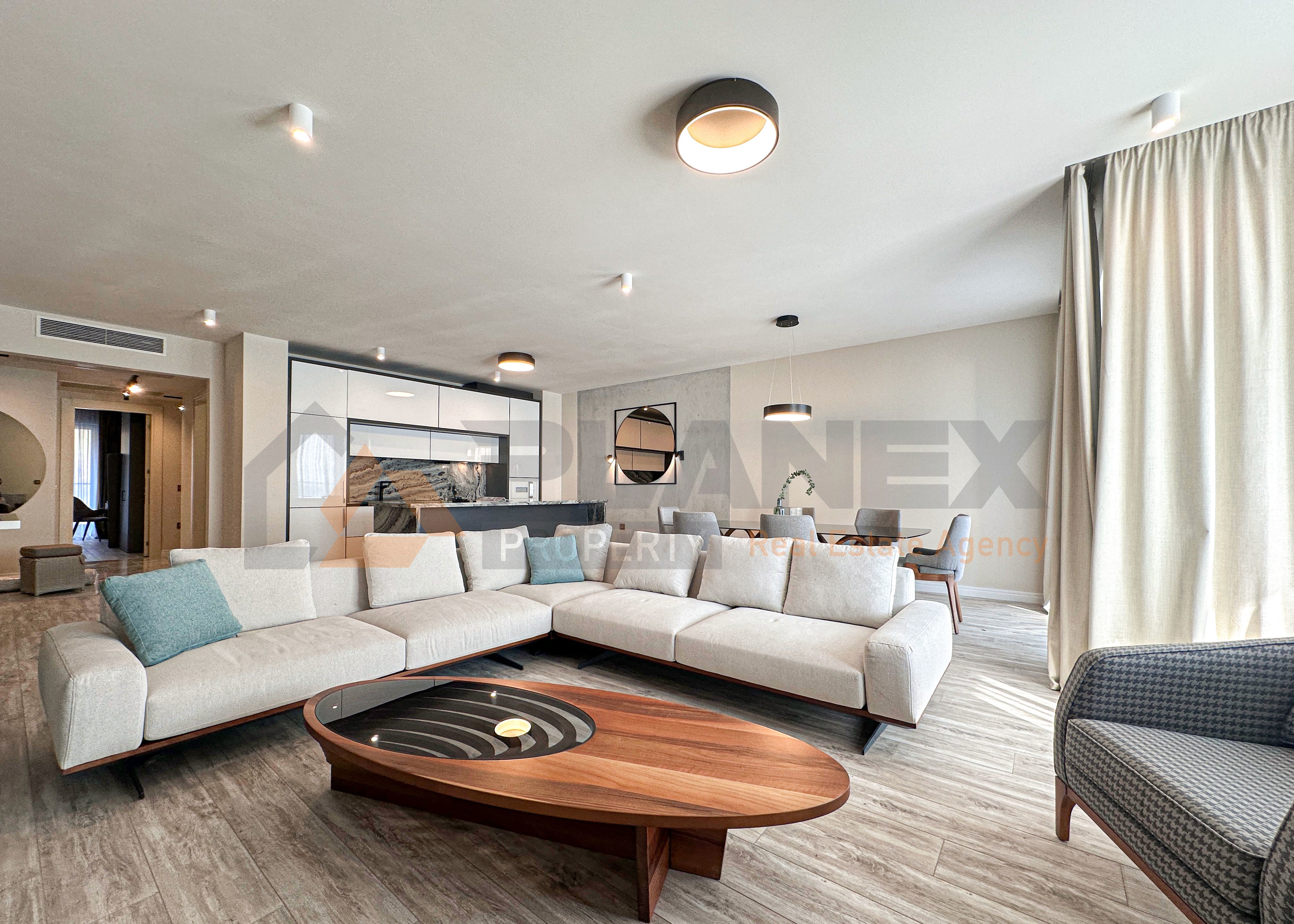 Луксозен тристаен апартамент в затворен комплекс  Вероника и Мираж